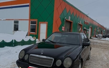 Mercedes-Benz E-Класс, 1999 год, 300 000 рублей, 3 фотография