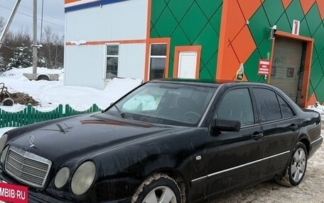 Mercedes-Benz E-Класс, 1999 год, 300 000 рублей, 6 фотография