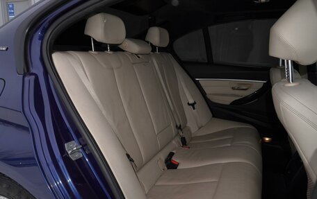 BMW 3 серия, 2018 год, 2 690 000 рублей, 11 фотография