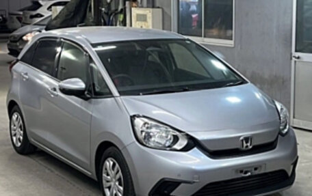 Honda Fit, 2021 год, 1 100 000 рублей, 3 фотография