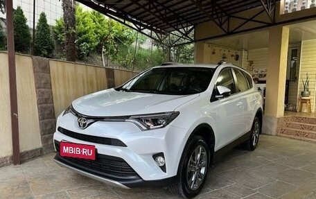 Toyota RAV4, 2018 год, 2 850 000 рублей, 1 фотография