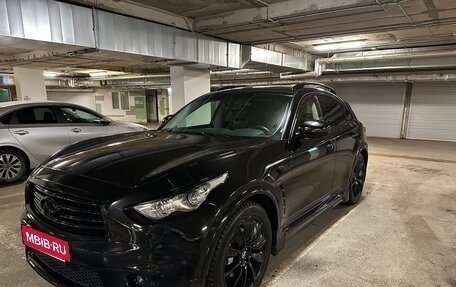 Infiniti QX70, 2014 год, 2 950 000 рублей, 1 фотография
