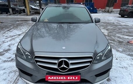 Mercedes-Benz E-Класс, 2013 год, 2 400 000 рублей, 4 фотография