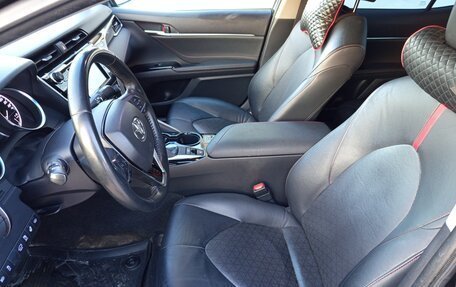 Toyota Camry, 2020 год, 3 000 000 рублей, 8 фотография