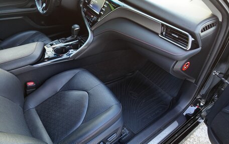 Toyota Camry, 2020 год, 3 000 000 рублей, 15 фотография