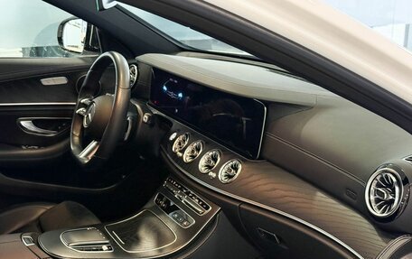 Mercedes-Benz E-Класс, 2021 год, 4 745 000 рублей, 10 фотография