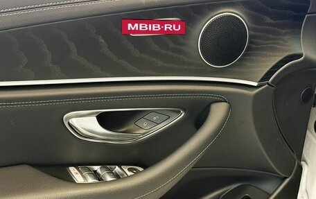 Mercedes-Benz E-Класс, 2021 год, 4 745 000 рублей, 13 фотография