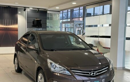 Hyundai Solaris II рестайлинг, 2016 год, 1 085 000 рублей, 3 фотография