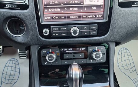 Volkswagen Touareg III, 2016 год, 3 600 000 рублей, 13 фотография