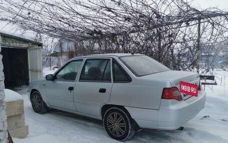 Daewoo Nexia I рестайлинг, 2010 год, 250 000 рублей, 3 фотография