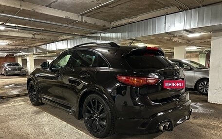 Infiniti QX70, 2014 год, 2 950 000 рублей, 18 фотография