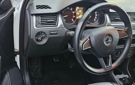 Skoda Rapid I, 2015 год, 595 000 рублей, 10 фотография