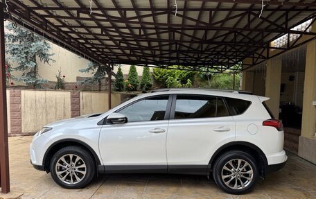 Toyota RAV4, 2018 год, 2 850 000 рублей, 8 фотография