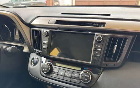 Toyota RAV4, 2018 год, 2 850 000 рублей, 14 фотография