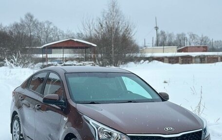 KIA Rio IV, 2021 год, 1 800 000 рублей, 2 фотография