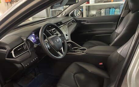 Toyota Camry, 2020 год, 3 200 000 рублей, 4 фотография