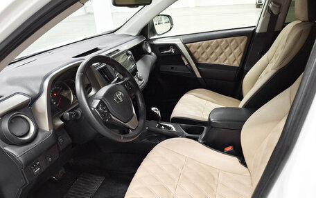 Toyota RAV4, 2014 год, 1 640 000 рублей, 16 фотография