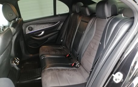 Mercedes-Benz E-Класс, 2021 год, 2 899 000 рублей, 11 фотография