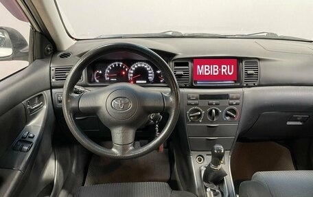 Toyota Corolla, 2005 год, 450 000 рублей, 13 фотография