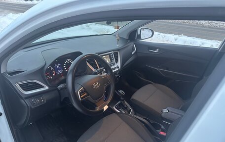 Hyundai Solaris II рестайлинг, 2019 год, 1 320 000 рублей, 3 фотография