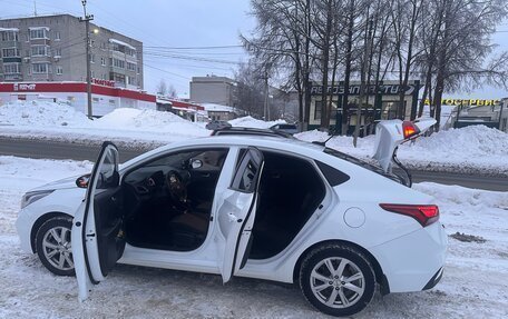 Hyundai Solaris II рестайлинг, 2019 год, 1 320 000 рублей, 5 фотография