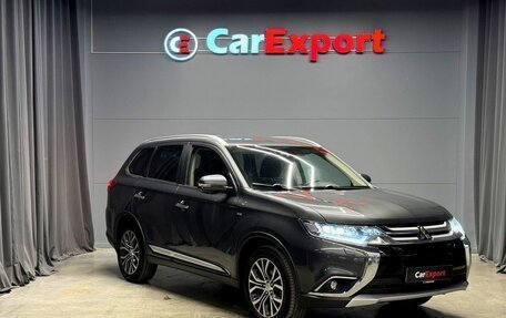 Mitsubishi Outlander III рестайлинг 3, 2017 год, 2 380 000 рублей, 5 фотография