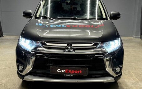 Mitsubishi Outlander III рестайлинг 3, 2017 год, 2 380 000 рублей, 27 фотография