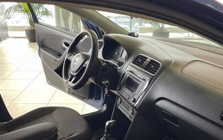 Volkswagen Polo VI (EU Market), 2017 год, 939 000 рублей, 13 фотография