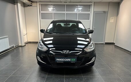 Hyundai Solaris II рестайлинг, 2011 год, 827 000 рублей, 2 фотография