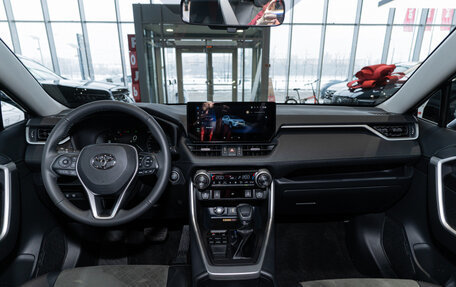 Toyota RAV4, 2025 год, 4 379 000 рублей, 6 фотография