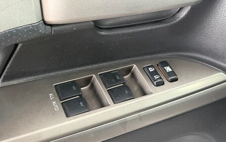 Toyota Land Cruiser 200, 2011 год, 3 560 000 рублей, 10 фотография