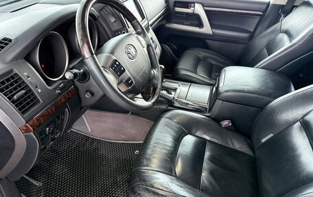 Toyota Land Cruiser 200, 2011 год, 3 560 000 рублей, 9 фотография