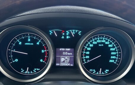 Toyota Land Cruiser 200, 2011 год, 3 560 000 рублей, 16 фотография