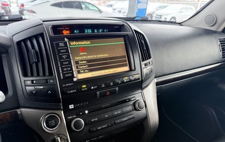 Toyota Land Cruiser 200, 2011 год, 3 560 000 рублей, 24 фотография