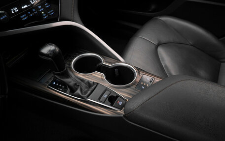 Toyota Camry, 2019 год, 2 280 000 рублей, 16 фотография