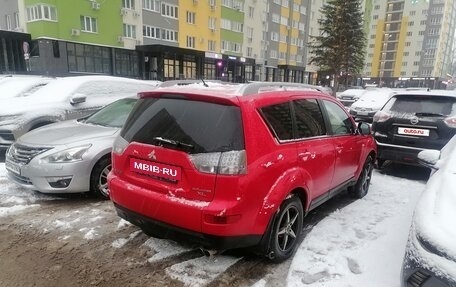 Mitsubishi Outlander III рестайлинг 3, 2007 год, 1 100 000 рублей, 2 фотография