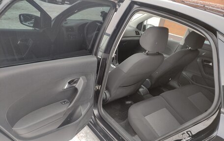 Volkswagen Polo VI (EU Market), 2015 год, 1 050 000 рублей, 6 фотография