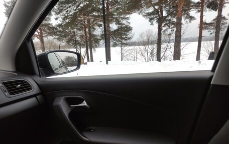 Volkswagen Polo VI (EU Market), 2015 год, 1 050 000 рублей, 20 фотография