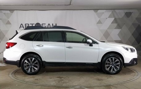 Subaru Outback IV рестайлинг, 2017 год, 2 499 000 рублей, 6 фотография