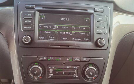 Skoda Yeti I рестайлинг, 2014 год, 1 050 000 рублей, 16 фотография