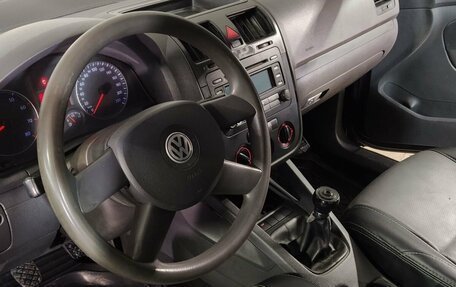 Volkswagen Golf V, 2005 год, 439 000 рублей, 10 фотография