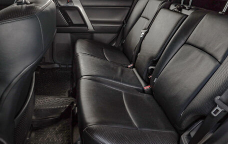 Toyota Land Cruiser Prado 150 рестайлинг 2, 2013 год, 2 599 000 рублей, 21 фотография