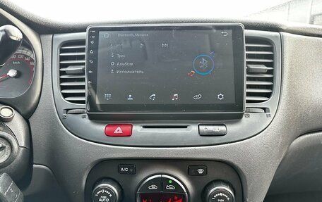 KIA Rio II, 2010 год, 600 000 рублей, 17 фотография