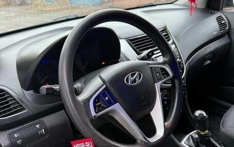 Hyundai Solaris II рестайлинг, 2012 год, 750 000 рублей, 11 фотография