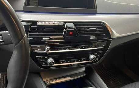 BMW 5 серия, 2018 год, 3 200 000 рублей, 4 фотография