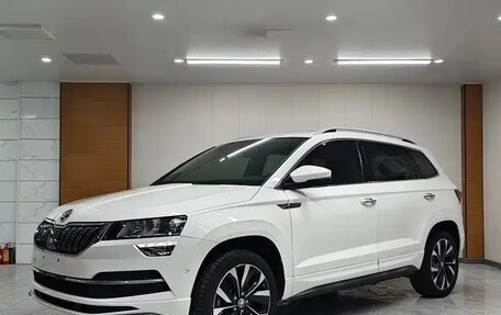 Skoda Karoq I, 2023 год, 1 789 004 рублей, 1 фотография