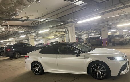 Toyota Camry, 2023 год, 5 600 000 рублей, 8 фотография