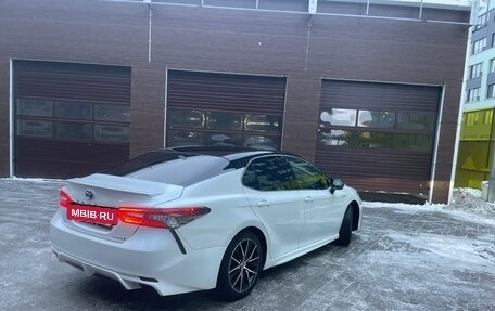 Toyota Camry, 2023 год, 5 600 000 рублей, 3 фотография