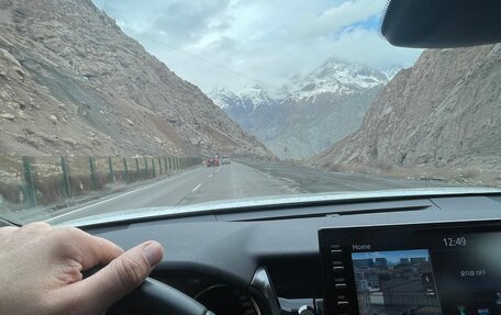 Toyota Camry, 2023 год, 5 600 000 рублей, 15 фотография