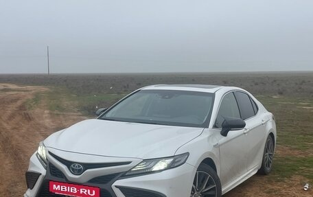 Toyota Camry, 2023 год, 5 600 000 рублей, 11 фотография